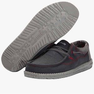 NWT Hey Dude Walley men’s 11.